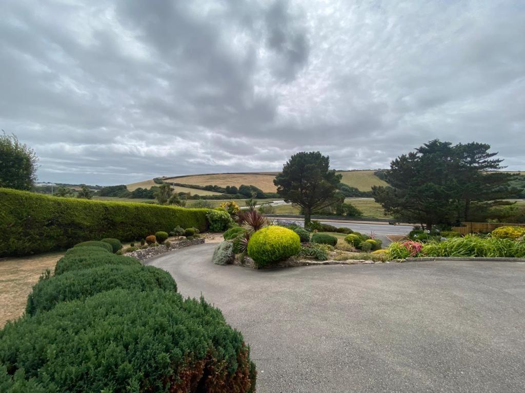 Chatsworth Riverscape: Gannel View Apartment Near Newquay Beaches Exterior photo